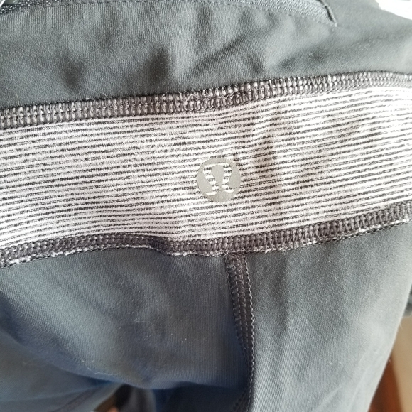 Lululemon Shorts with Ruched sides - Picture 3 of 4